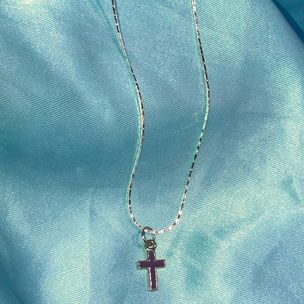 Purple cross pendant on long silver necklace chain - Picture 6 of 8
